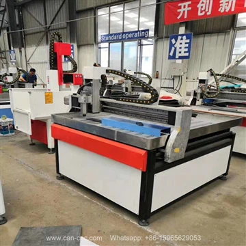 オーストラリア 3 軸 CNC ルーター 1212 が準備完了しました。お客様の信頼とサポートに感謝します。